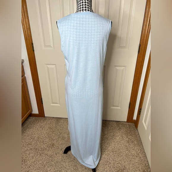 NEW! Cupshe sleeveless maxi dress 💙 - Picture 3 of 5